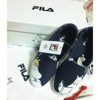 ราคา FILA FILA รองเท้าลำลองผู้หญิง รุ่น Moominso Slip On Q11734 ไซส์ W5 สีกรมท่า (178296027)