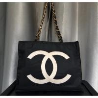ราคา Chanel vintage tote bag (54713389399)