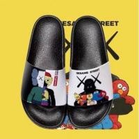 ราคา Kaws Supre รองเท้าแตะและรองเท้าแตะผู้ชายและผู้หญิง (57265063958)