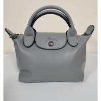 ราคา กระเป๋า Longchamp แท้มือสอง ไซส์ XS รุ่นหนังวัวมีสายสะพาย LONGCHAMP Le Pliage Cuir Xtraพร้อมส่งสีเทา (55664392528)