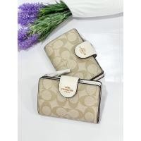 ราคา COACH MEDIUM CORNER ZIP WALLET IN SIGNATURE CANVAS (19773917145)