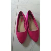 ราคา forever21 มือสอง เบอร์ 37 ใส่น้อย สภาพดี (7645591980)