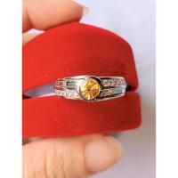 ราคา แหวนชายพลอยแท้ บุษราคัม สีเหลือง Yellow Sapphire 5มิล ฝังพลอยเพทายแท้ เงินแท้92.5%ชุบทองคำขาว ไซส์57 พลอยแท้จากธรรมชาติ (25831591565)