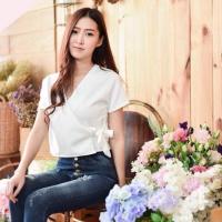 ราคา เสื้อทรงป้ายหน้าผูกโบว์ข้าง ส่งฟรี (8344489)