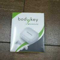 ราคา หูฟังไร้สาย นิวทริไลท์ by Amway (25400741751)