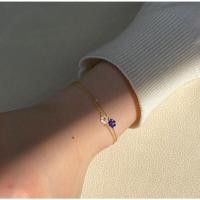 ราคา [รายการที่ดีที่สุด] สร้อยข้อมือพลอยลูกปัดดอกไม้ primote | กําไลข้อมือหินธรรมชาติชุบทอง (16+3ซม.) | 3 สี (แดง,น้ําเงิน,ขาว) (25848425307)
