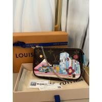 ราคา กระเป๋าถือ Louis Vuitton Mini Pochette Accessoires Vivienne Holiday Limited Edition ปี2022สวยลายน่ารักมากรอเgช็คสต๊อก (46012754396)