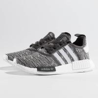 ราคา ส่งต่อ NMD R1 แท้ 100% เลื่อนดูรูปเพิ่มนะคะ (6845991412)