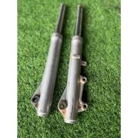 ราคา โช๊คหน้าสแมช110รุ่นดิสเบรค (suzuki smash 110) แท้มือสองเหมาะสำหรับบิ้วเปลี่ยนชีลใหม่แกนสวยกระบอกสวยมีรับประกันหลังการขาย (55710978898)
