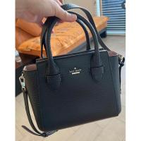 ราคา กระเป๋าKate Spadeแท้%รุ่น Carter Street Kylieสีดำค่ะน่ารักมากกกน้ำหนักเบาหนังสวยมากๆค่ะ (18380358616)
