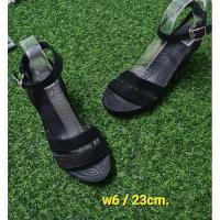 ราคา crocs แท้ มือสอง w6 (23345526927)