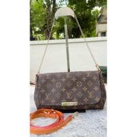 ราคา กระเป๋าครอสบอดี้ครัช ลายลุห์มือสอง (41982078008)