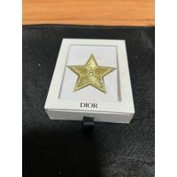ราคา เข็มกลัด Dior Star Pin สีทอง คริสเตียน ดิออร์ (44377049185)