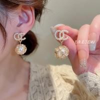 ราคา DREJEW ต่างหูเข็มเงิน รูปตัวอักษร ประดับไข่มุก เพชร ขนาดเล็ก สไตล์ฝรั่งเศส ระดับไฮเอนด์ แฟชั่นสําหรับผู้หญิง (18550985708)