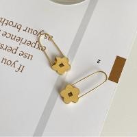 ราคา imean.store - Clover earring | ต่างหูสีทองรูปดอก clover ใบไม้แห่งความโชคดี (21776948830)