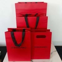 ราคา ถุงกระดาษ Ferragamo ของแท้ มือสอง สภาพสวย (42533053409)