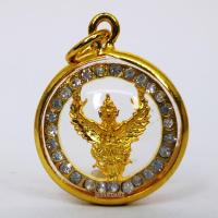 ราคา ๙๙ เชิญบูชา ๙๙ จี้พญาครุฑ สีทองล้อมเพชร เลี่ยมกรอบทอง ผ่าหวาย เสริมบารมี พร้อมบูชา By SINNATDAKIT (20701779934)