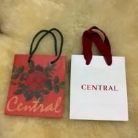 ราคา ถุงกระดาษเซ็นทรัล central ใบเล็ก 16*18 ซม สีแดง สีขาว (3150568315)