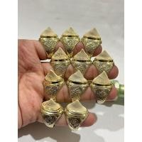 ราคา แหวนทองเหลืองหัวกระเบนท้องน้ำ ตัวเรือนลายไทย (22786789595)