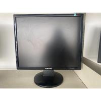 ราคา จอ Monitor 19 นิ้ว LCD Samsung 943BX Plus มือสอง แถมฟรี สายไฟ+สาย VGA มือสอง (13286610445)
