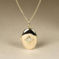ราคา จี้ทองแท้ 9k ล็อคเก็ตทรงไข่ Oval Locket Diamond (จี้อย่างเดียว) (42902299790)