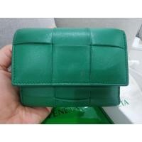 ราคา bottega trifold walletมือสอง (55065696369)