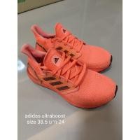 ราคา รองเท้ามือสองของแท้ 100% adidas ultraboost (26621376867)