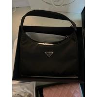 ราคา prada nylon ปี 2023 สีดำ (43670778979)