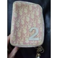ราคา กระเป๋าใส่ของ Christian Dior Girly Pink แท้ % Authentic แท้ 100 เปอร์เซนต์ มีตำหนิตามกาลเวลา และการใช้งาน สินค้ามือ 2 (25971275855)