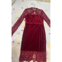 ราคา เดรสผ้ากำมะหยี่สีแดงสดมือสอง (54158603492)
