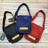 ราคา กระเป๋าสะพายข้าง ลิขสิทธิ์แท้ 100% จาก Converse รุ่น Tagged Mini Bag รหัส 12-61737 (23245666798)