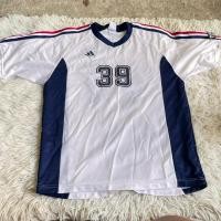 ราคา เสื้อกีฬาคอวี Adidas มีตำหนิป้ายติด ไซส์ S ของแท้ 100% เสื้อกีฬาคอวี Adidas มีตำหนิป้ายติด ไซส์ S ของแท้ 100% (48701233372)