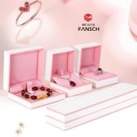 ราคา กล่องเครื่องประดับสาวหัวใจ สีชมพู สีขาว สองสี กล่องใส่แหวนคู่ กล่องใส่จี้สร้อยคอล้าง (48012894968)