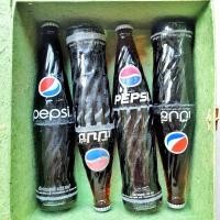 ราคา [สุดยอดของสะสม] Pepsi เป๊ปซี่ ขวดแก้วฝาจีบ ผลิตโดย เสริมสุข ของใหม่ยังไม่ได้เปิด (6379359954)