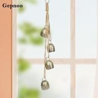 ราคา [Gepnoo] กระดิ่งแขวนวินเทจพร้อมเชือก, ตกแต่งชนบท, กระดิ่งรูปวัวโลหะสําหรับประตู, บ้าน, สวน, งานแต่งงาน, ปาร์ตี้ (56356433079)