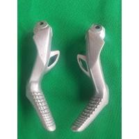 ราคา พักเท้าหลัง FOOTREST ASSY, PILLION แท้ Suzuki Skydrive 125แท้มือสอง (27356920492)