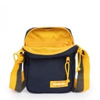 ราคา EASTPAK รุ่น THE ONE - Kontrast Young กระเป๋าสะพายข้าง EK000045O041 (18847559080)