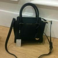 ราคา Charles & Keith Mini City Bag (317026561)