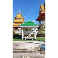 ราคา ศาลาไม้สักทองขนาด 2 × 2 เมตรสีขาว ศาลาไม้สักทองขนาด 2 × 2 เมตรสีขาว (22719587397)