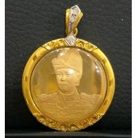 ราคา เหรียญกรมหลวงชุมพร เนื้อทองคำขัดเงา 20 กรัม ปี 2538 ปลุกเสกพิธีใหญ่ ผลิต999เหรียญ พร้อมกรอบฝังเพชร (000936)